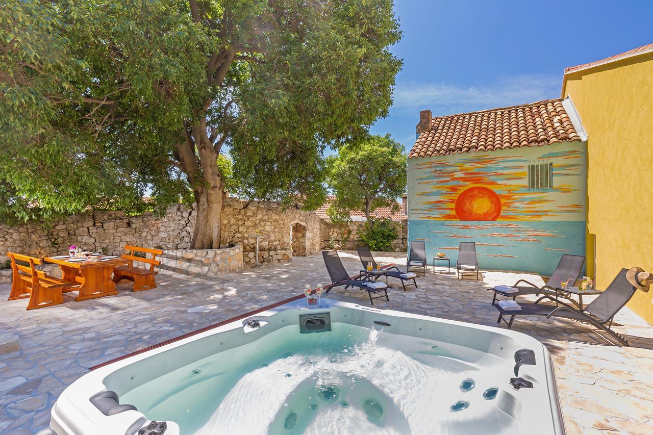 Holiday Home Ana'S Paradise ムリニ エクステリア 写真